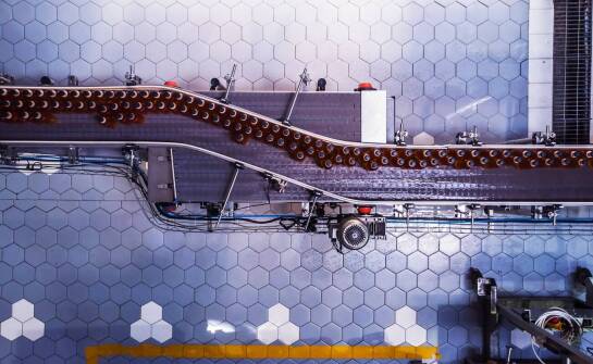 Jakie cechy powinny mieć maszyny do masarni, aby zapewnić trwałość sprzętu?