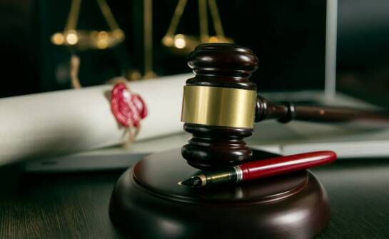 Pismo procesowe w postępowaniu karnym – jakie błędy najczęściej popełniają strony?