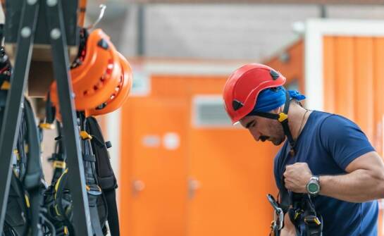 Efektywne użycie liny wspinaczkowej w pracy na wysokości