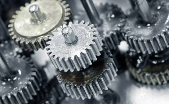 Poradnik: jak dobrać zegar astronomiczny do instalacji przemysłowej?