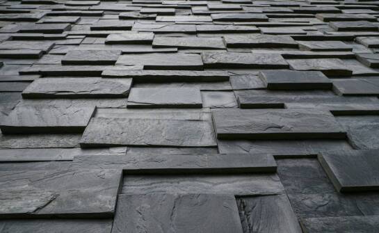 Odporność blach trapezowych na warunki atmosferyczne - przewodnik dla inwestorów