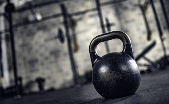 Jak regulować obciążenie w chromowanych hantlach dla optymalnych wyników?