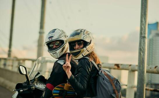 Jakie cechy powinny mieć wysokiej jakości okulary motocyklowe?
