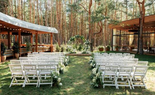 Przyjęcie komunijne w stylu rustykalnym – nasze propozycje dekoracji