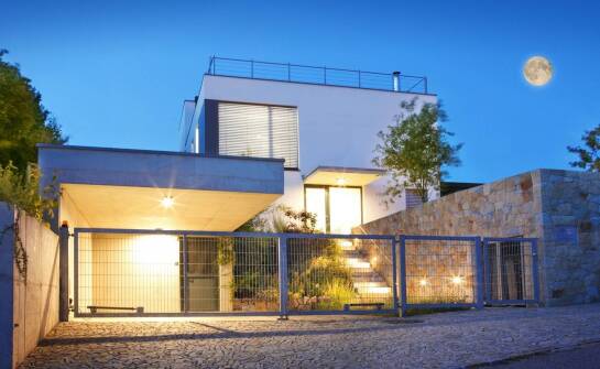 Jakie są możliwości personalizacji ogrodzeń z ocynkowanej blachy profilowanej?