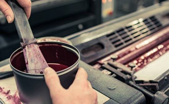Jak nowoczesne technologie wpływają na estetykę drukowanych materiałów?