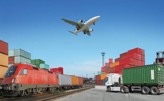 Jak profesjonalne doradztwo wspiera import paczek lotniczych z USA do Polski?