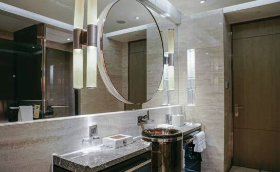 Lusterko do makijażu LED a oszczędność energii – dlaczego warto je wybrać?