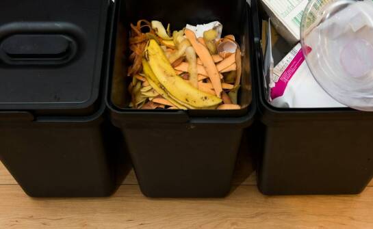 Systemy segregacji odpadów w szufladach kuchennych – ekologia w Twojej kuchni
