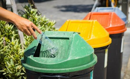 Wpływ recyklingu przy użyciu kontenerów na gospodarkę obiegu zamkniętego