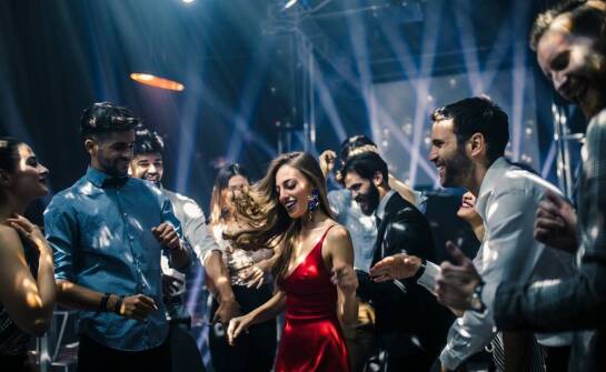 Jak zorganizować niezapomniany wieczór kawalerski?