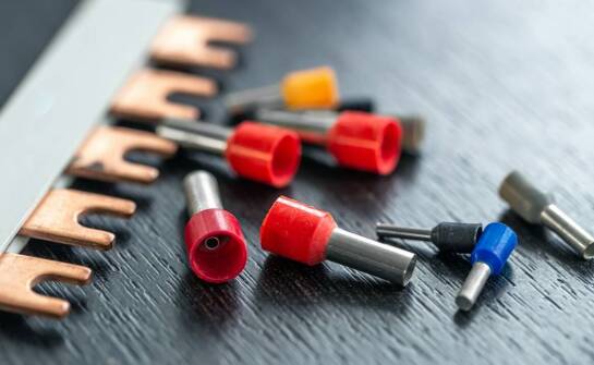 Jakie akcesoria mogą wspierać działanie przekaźników w Iveco Daily?