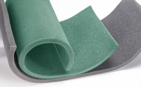 Guma mikroporowata jako materiał amortyzujący w systemach transportu wewnętrznego