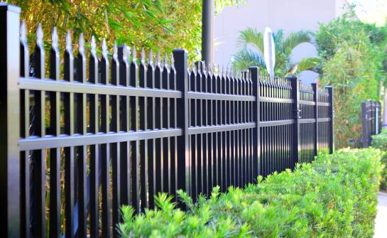 Sicherheit und Stil - Polnische Zäune für jedes Grundstück