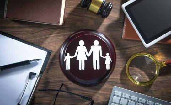 Mediacja w prawie rodzinnym: jak rozwiązać konflikty związane z alimentami?