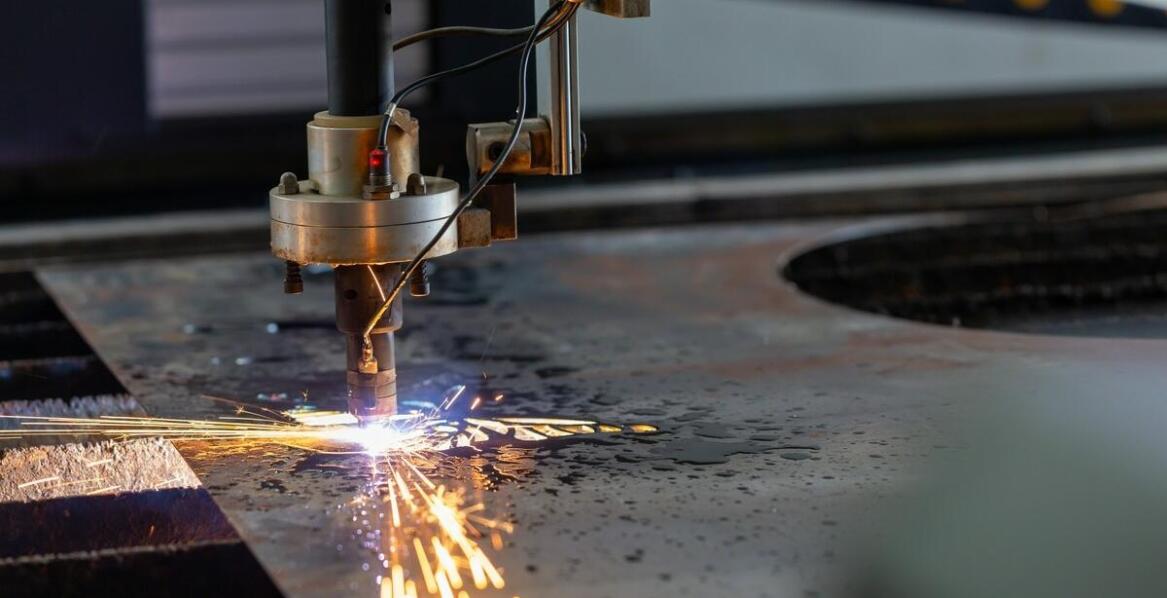 Zastosowanie zaawansowanego oprogramowania w cięciu laserowym