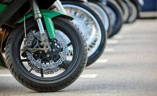 Jak vespa skuter cena wpływa na decyzje zakupowe rodziców?