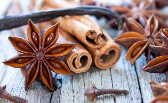 Jakie są najpopularniejsze dodatki smakowe w gumach do żucia cynamonowych?