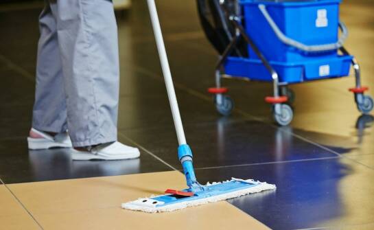 Mop Numatic – klucz do czystości w placówkach edukacyjnych