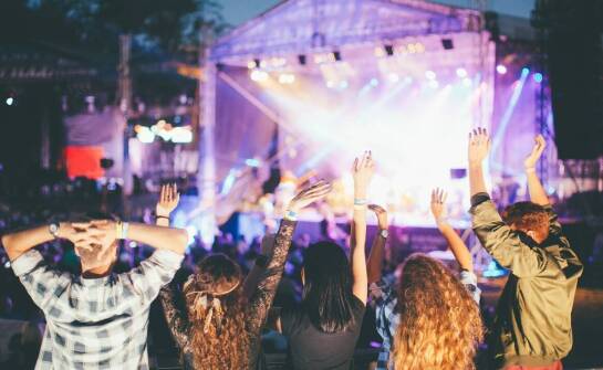 Jak chłodziarka wpływa na doświadczenia uczestników festiwali alkoholowych?