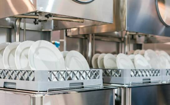 Zastosowanie technologii ultradźwiękowej w stacjach mycia kontenerów