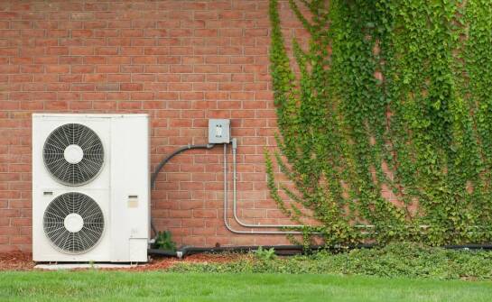 Powietrzne pompy ciepła w budynkach wielorodzinnych – zalety i wyzwania