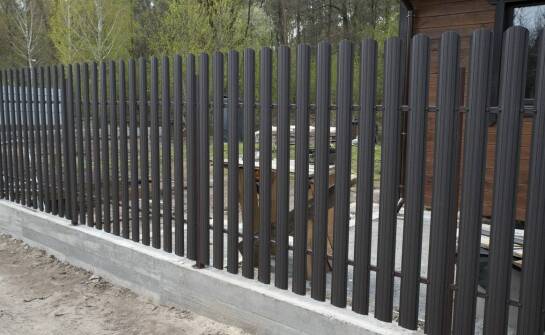 Estetyka i funkcjonalność paneli ogrodzeniowych półokrągłych – co warto wiedzieć?