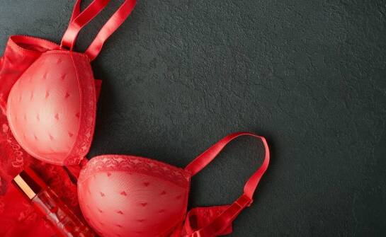 Jak pas do zakolanówek wpływa na estetykę całego ubioru?