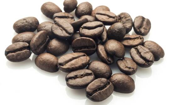 Kawa Arabica vs Robusta: różnice w smaku i zastosowaniu