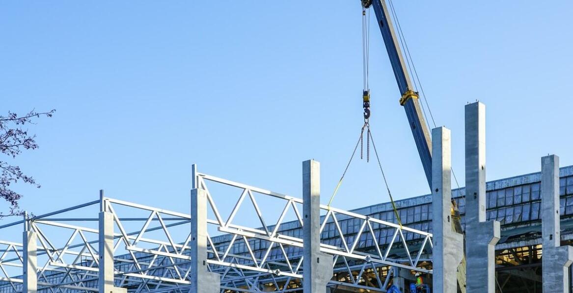 Efektywność kosztowa hal stalowych: dlaczego to się opłaca?