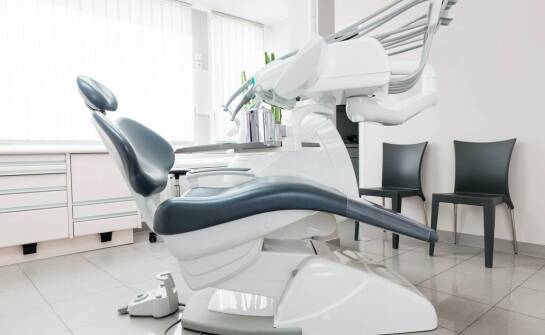 Zalety stosowania laserów w leczeniu estetycznym zębów