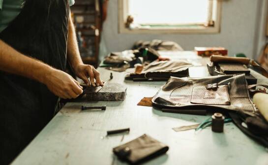 Tworzenie książek z szyciem nićmi - trwałość i elegancja