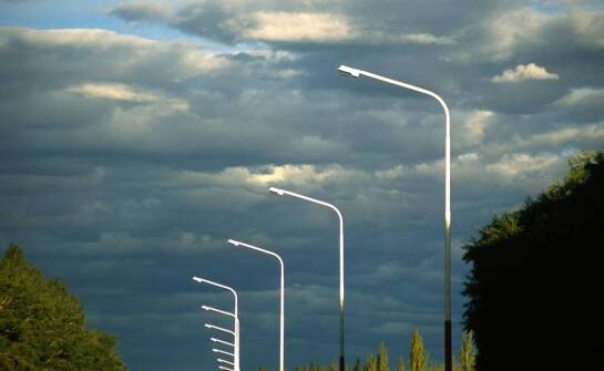 Jak wybrać odpowiednie lampy drogowe LED dla specyficznych potrzeb infrastruktury?