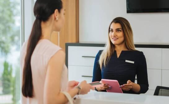 Zabiegi medycyny estetycznej - kiedy warto wybrać interwencję chirurgiczną?