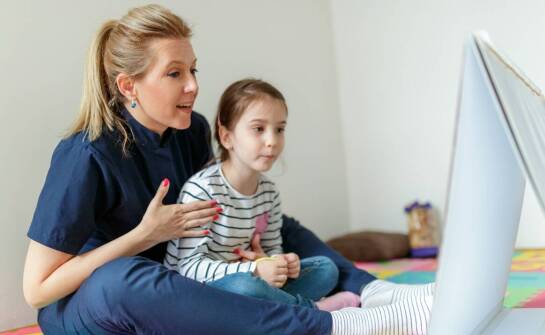 Jak dostosować poziom ochrony w aplikacji parental control do wieku dziecka?