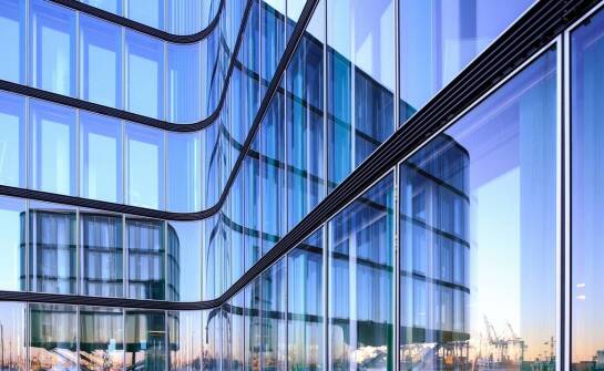 Jakie innowacje w zakresie szyb zapewniają lepszą ochronę przed promieniowaniem UV?