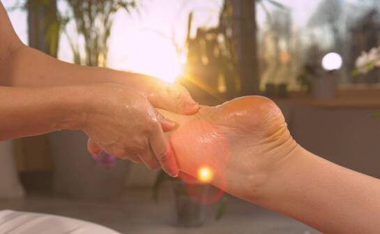 Czym jest trójpłaszczyznowa terapia manualna wad stóp u niemowląt?