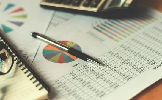 Znaczenie terminowego składania dokumentów w procesie księgowym