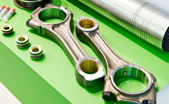 Zastosowanie bezrozpuszczalnikowych klejów do karoserii w motoryzacji