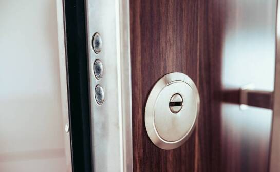 Wpływ jakości zamków na bezpieczeństwo i efektywność przemysłową