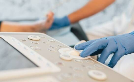 Porównanie różnych metod diagnostyki bioder – zalety USG