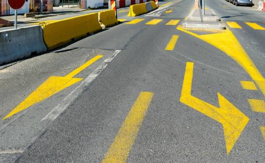 Na co zwrócić uwagę przy wyborze separatora drogowego betonowego?