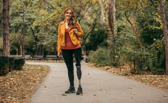 Wpływ systemu aktywnego podciśnienia na komfort noszenia protez nóg