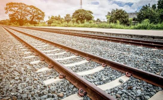 Jakie wyzwania stoją przed producentami uszczelek dla branży kolejowej?