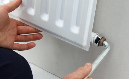 Integracja systemów grzewczych z odpowiednim mocowaniem kaloryferów