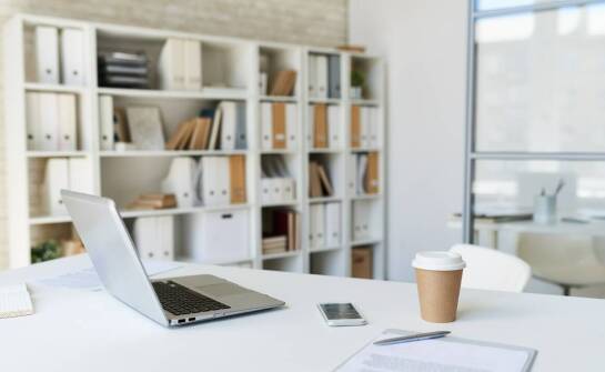 Automatyczna archiwizacja dokumentów w chmurze – korzyści dla przedsiębiorstw