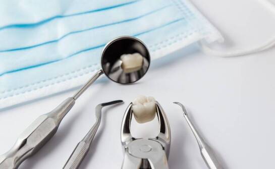 Chirurgia stomatologiczna: Jakie zabiegi oferujemy w naszej klinice?