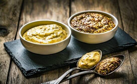 Czy pesto z suszonych pomidorów pasuje do dań mięsnych?