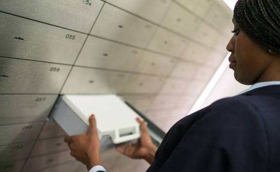 Jak dbać o sejf gabinetowy, aby służył przez lata?