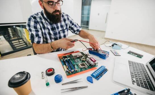 Znaczenie kontroli jakości w każdym etapie produkcji elektromechanicznej